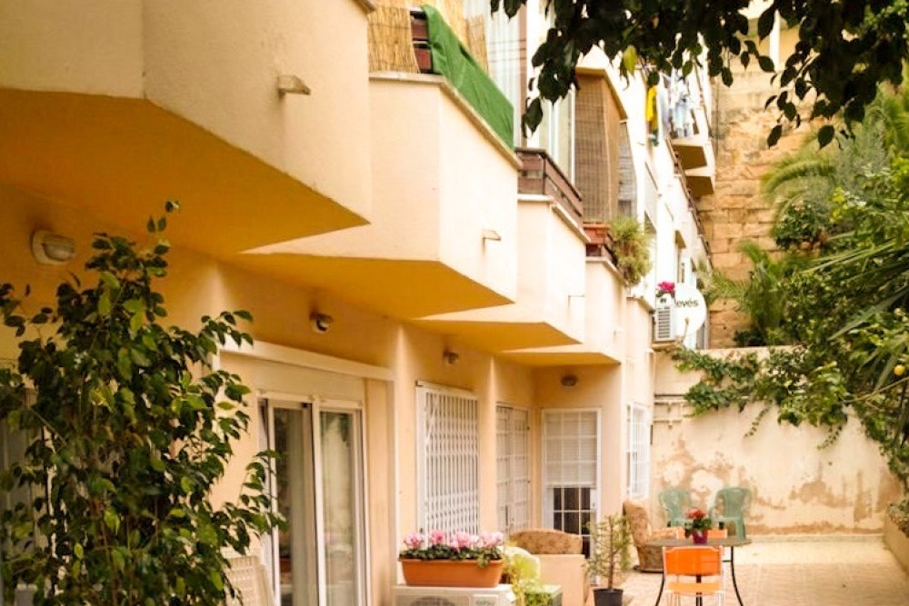 1 Bedroom Bedrooms, ,1 BathroomBathrooms,Apartment,For Rent,1018