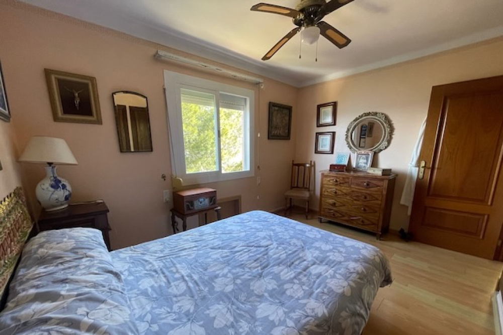 4 Bedrooms Bedrooms, 0 ,2 BathroomsBathrooms,Apartment,For Sale,0,1026