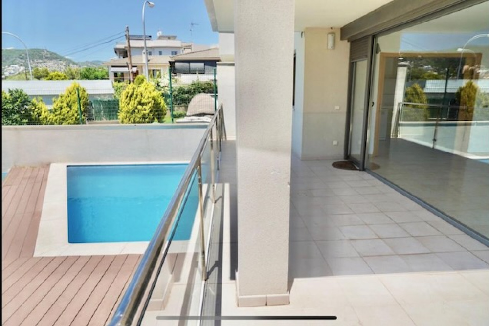3 Bedrooms Bedrooms, 0 ,2 BathroomsBathrooms,Apartment,For Rent,0,1038