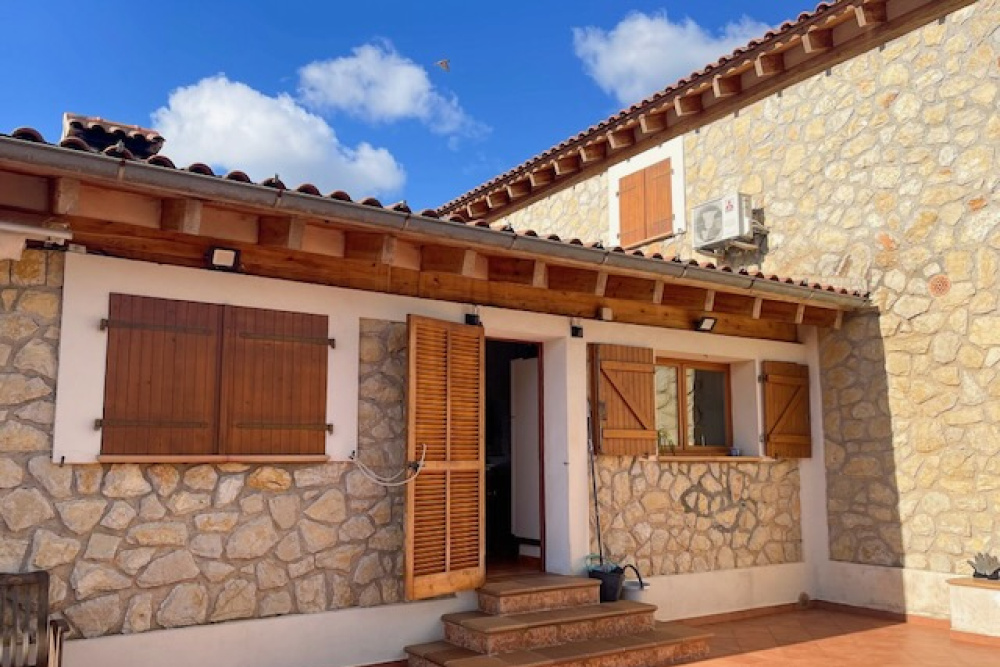 5 Bedrooms Bedrooms, 0 ,3 BathroomsBathrooms,Villa,For Sale,0,1043