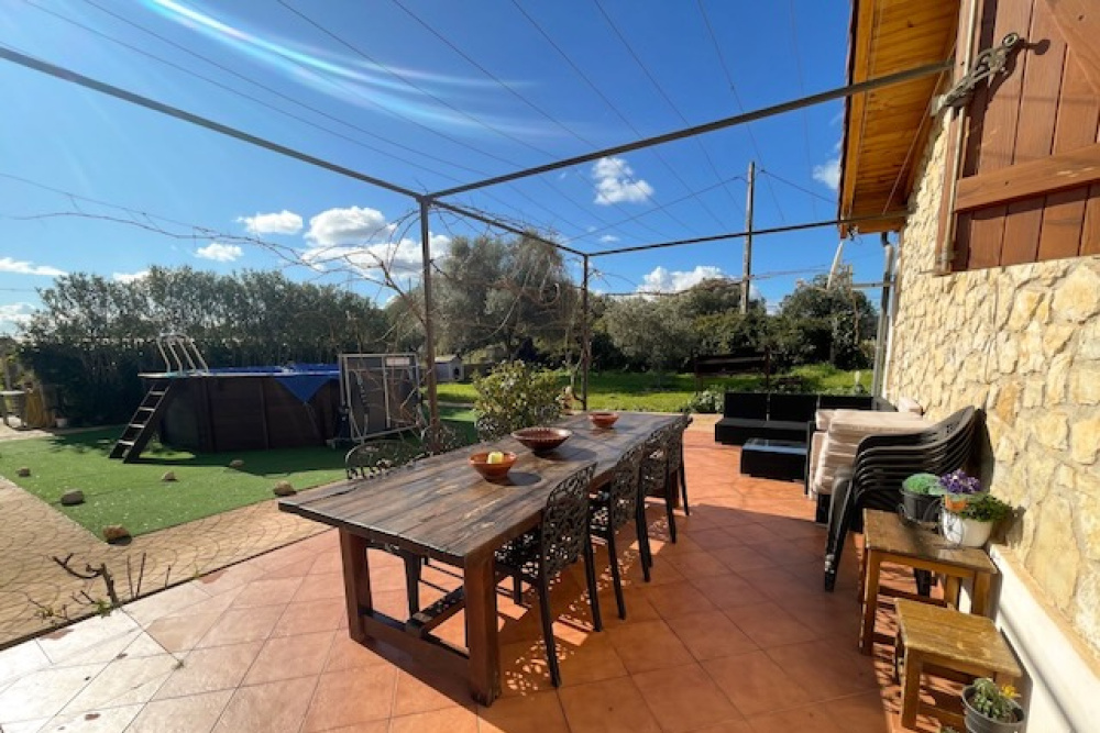 5 Bedrooms Bedrooms, 0 ,3 BathroomsBathrooms,Villa,For Sale,0,1043