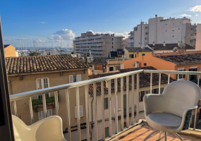 2 Bedrooms Bedrooms, 0 ,3 BathroomsBathrooms,Apartment,For Sale,0,1045