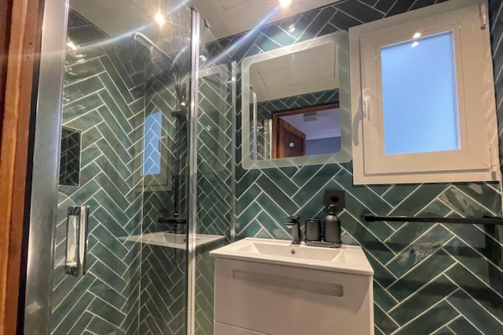 2 Bedrooms Bedrooms, 0 ,3 BathroomsBathrooms,Apartment,For Sale,0,1045