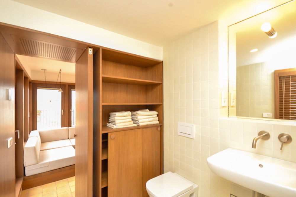 1 Bedroom Bedrooms, 0 ,1 BathroomBathrooms,Apartment,For Rent,0,1050
